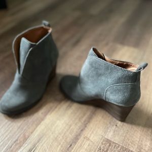 Lucky Brand Gray Suede Stacked Wood Wedge Heel Pull On Ankle Booties